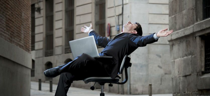 灵活的工作安排让员工对工作的时间和地点有更大的权力。